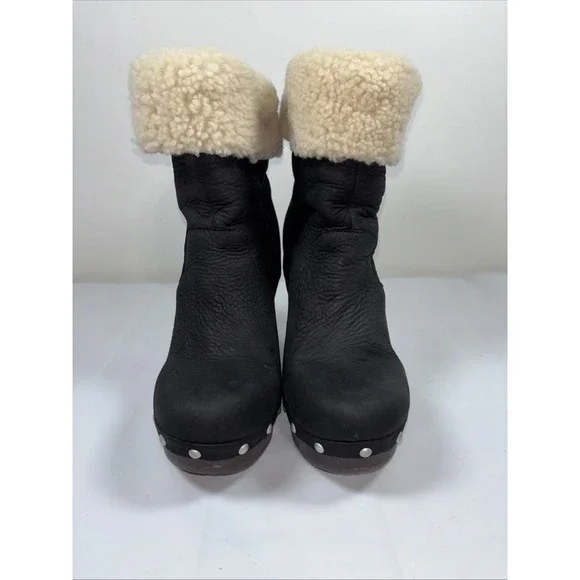 UGG Women 7 Carnegie Shearling Winter Ankle Boot Wedge 1001317 Nubuck Black Stud - Picture 3 of 15